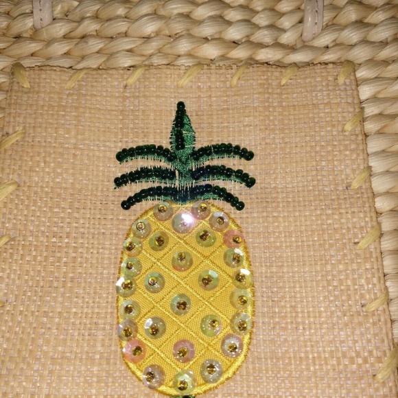 Xharation Straw Corn Husk Pineapple Purse Yellow - Picture 3 of 8